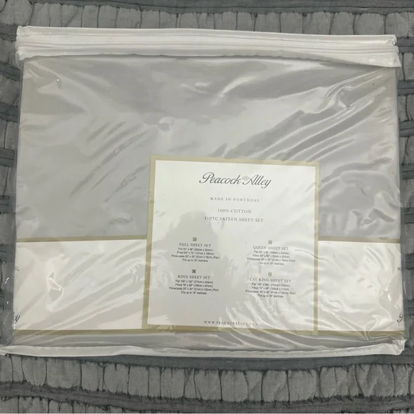 Peacock Alley King Sheet Set 100% Cotton 310TC SATEEN Sheet Set BNIP - Picture 2 of 6